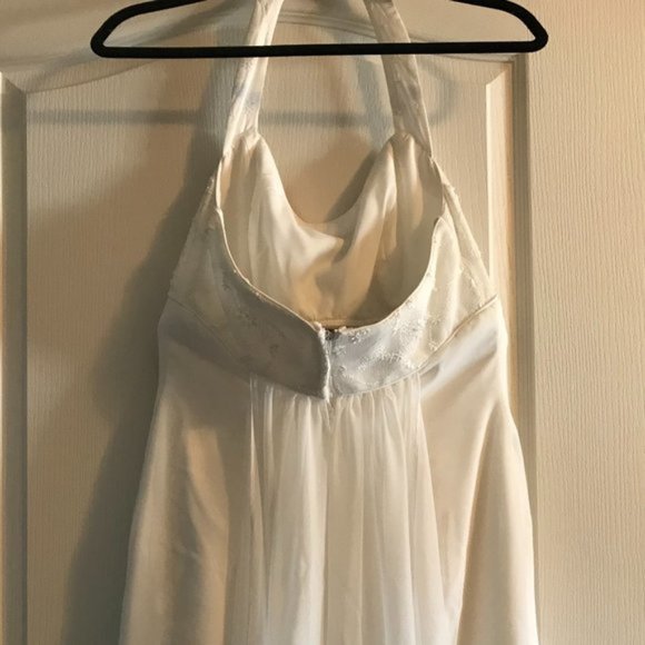 Ivory Wedding Dress - Size 6 - Picture 7 of 13